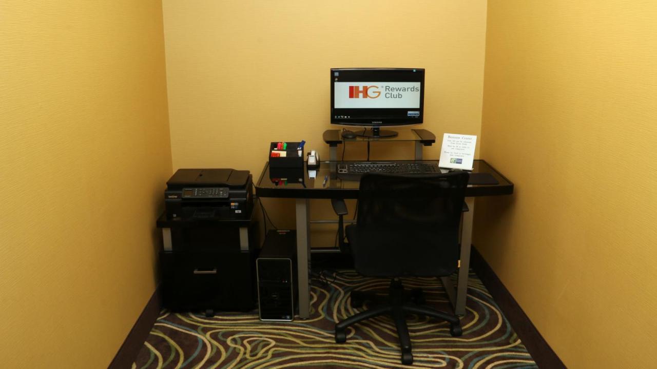 Holiday Inn Express Hotel & Suites Saginaw By Ihg Luaran gambar