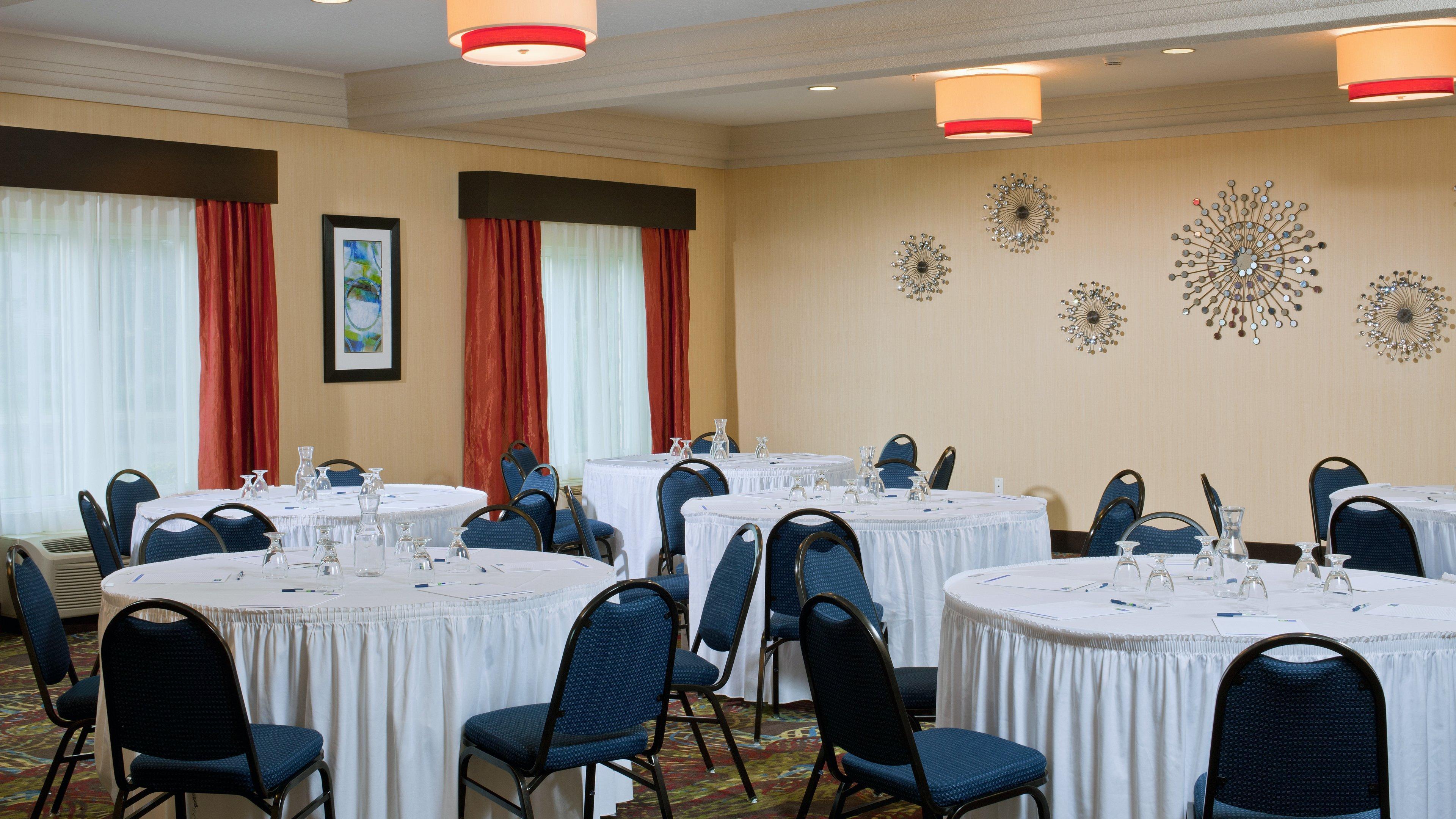 Holiday Inn Express Hotel & Suites Saginaw By Ihg Luaran gambar